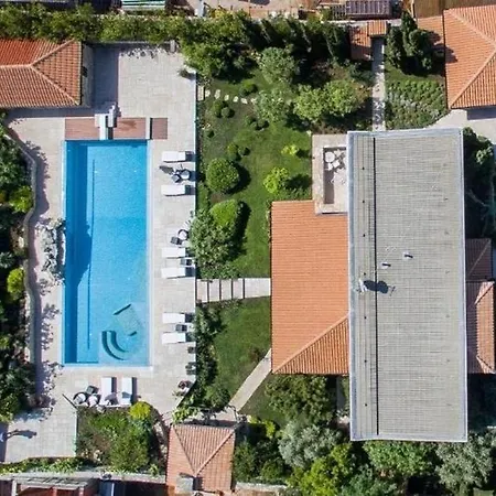 Family Friendly With A Swimming Pool - 20819 Appartement Murter