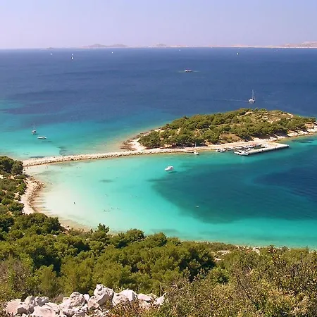 Family Friendly With A Swimming Pool - 20819 Apartment