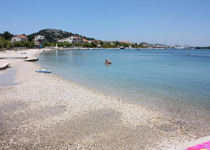 Family Friendly With A Swimming Pool - 20819 * Murter